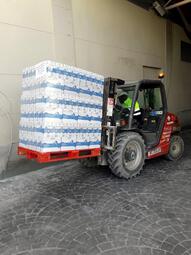 DONACIÓN DE ALIMENTOS DE MERCADONA AL ÁREA DE SERVICIOS SOCIALES DEL ... DONACIÓN DE ALIMENTOS DE MERCADONA AL ÁREA DE SERVICIOS SOCIALES DEL ...